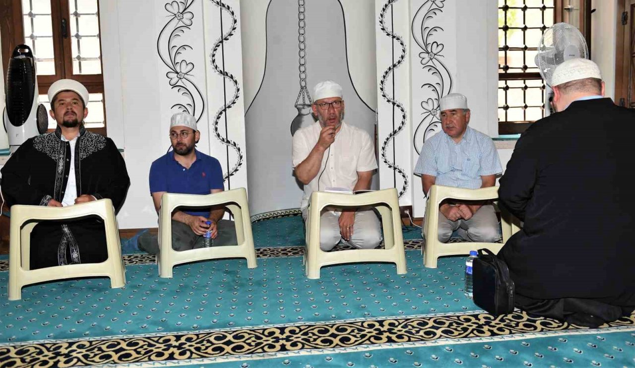 Kediler Tekkesi’nin son şeyhi dualarla anıldı