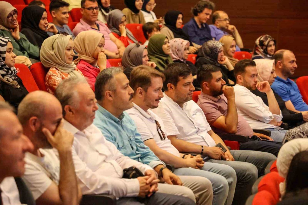 Yaz Okulu öğrencileriyle ’Aile ve Çocuk’ söyleyişi programı gerçekleştirildi