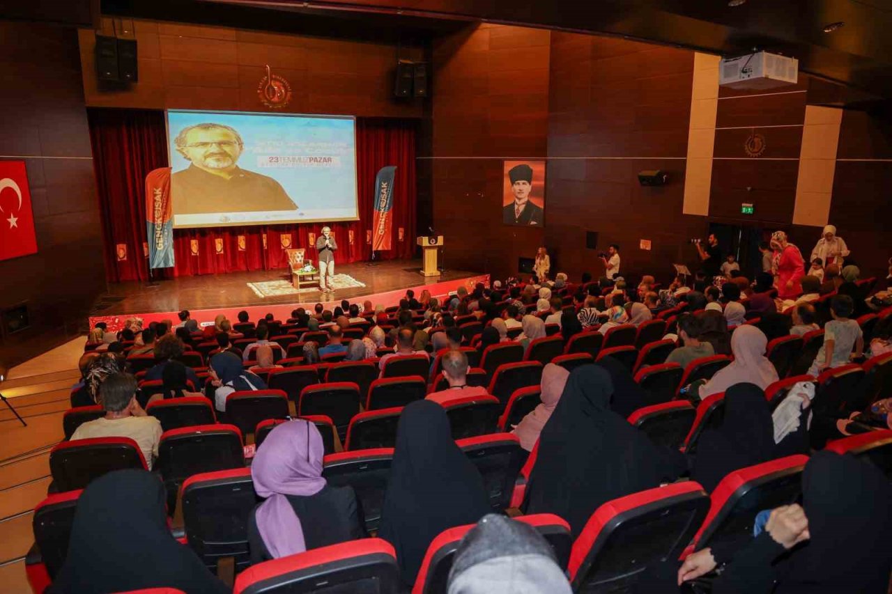 Yaz Okulu öğrencileriyle ’Aile ve Çocuk’ söyleyişi programı gerçekleştirildi