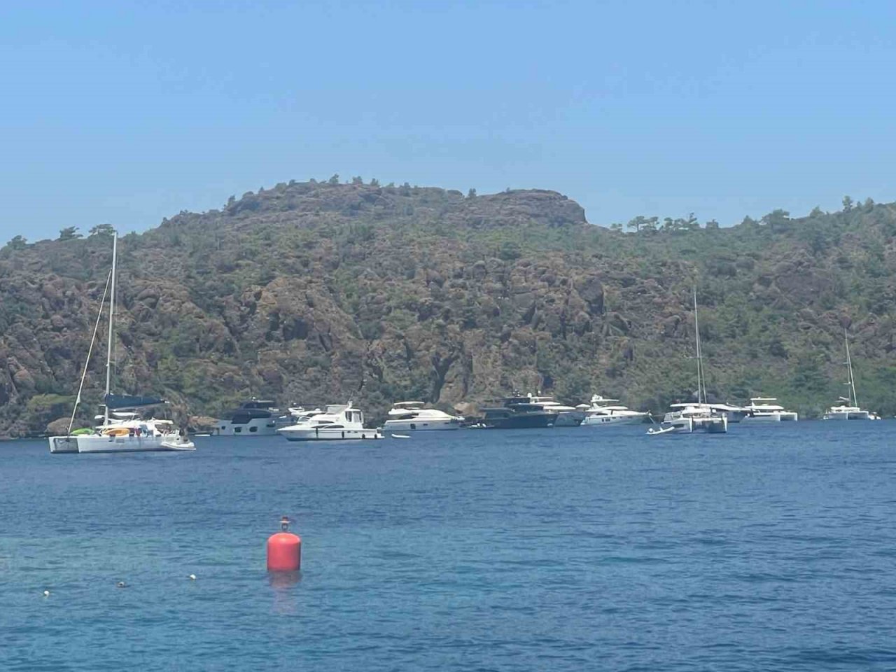 Rodos Adası’ndaki yangınlar Marmaris koylarındaki yat sayısını arttırdı