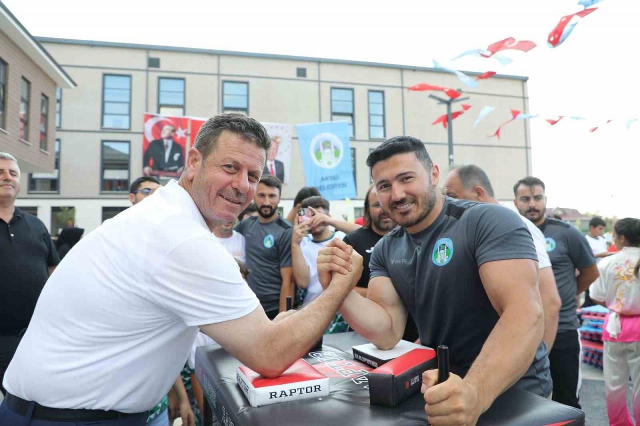 Akyazı’da 3 bin öğrenciye spor eğitimi