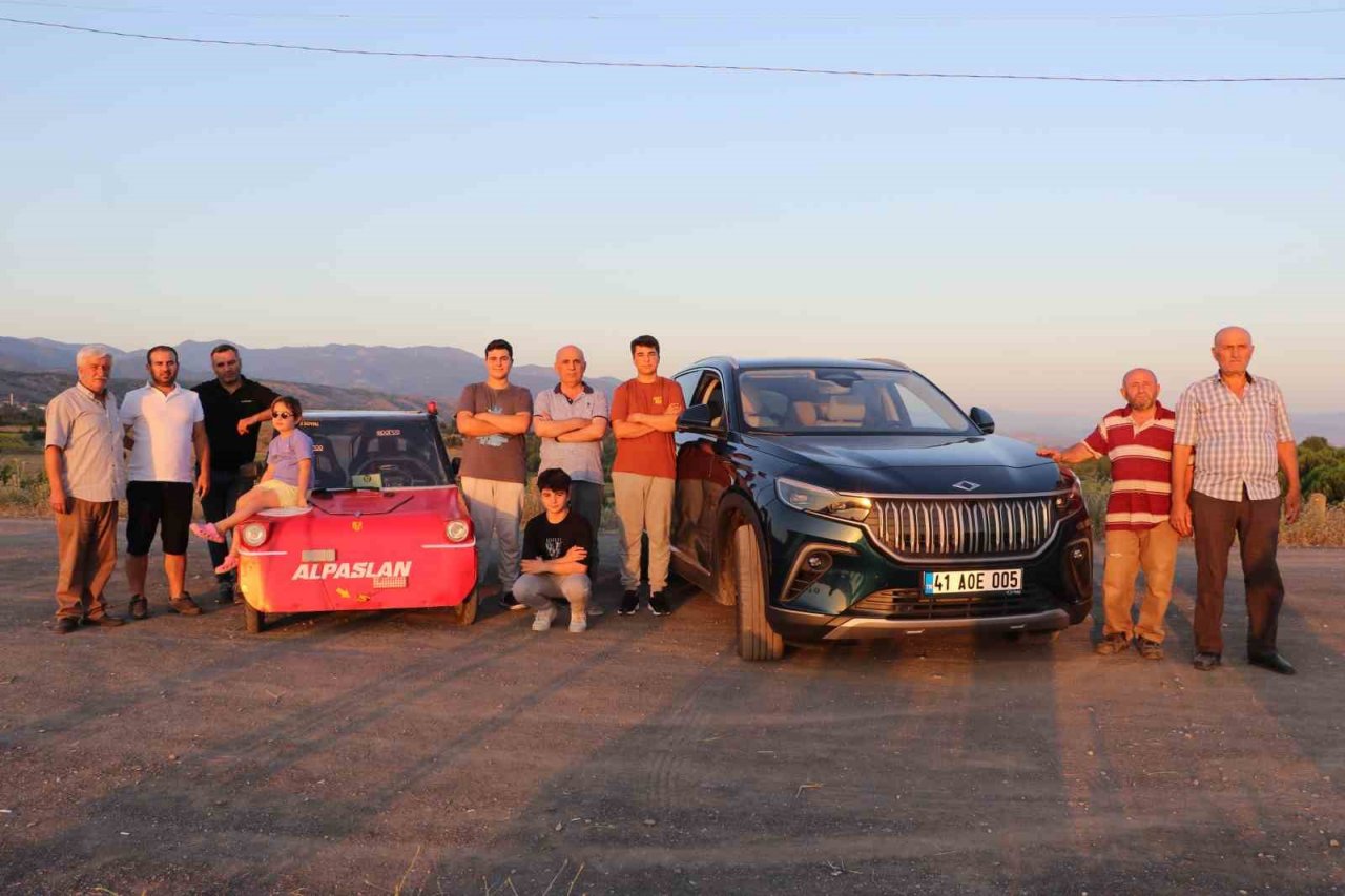 Alpaslan’ın kaşiflerin, TOGG heyecanı