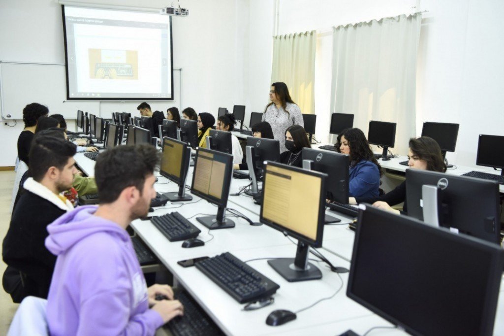 Adalet Meslek Yüksekokulu tercihlerde ilk beş içerisinde