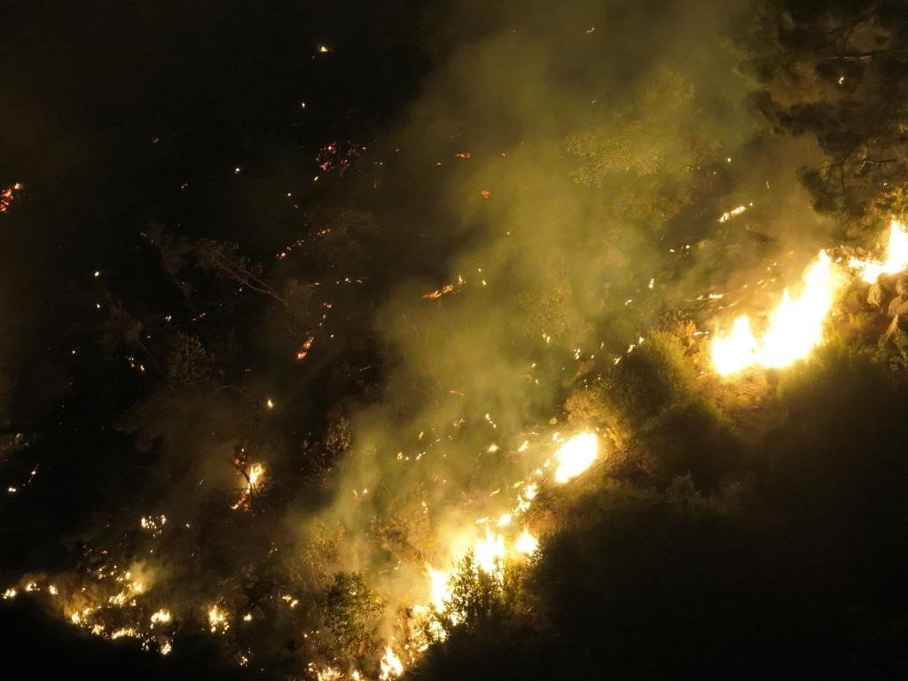 Antalya Büyükşehir Belediyesi Göynük yangını için seferler oldu