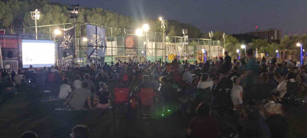 Aydın Büyükşehir Belediyesi Tekstil Park’ta her akşam farklı bir etkinlik düzenliyor