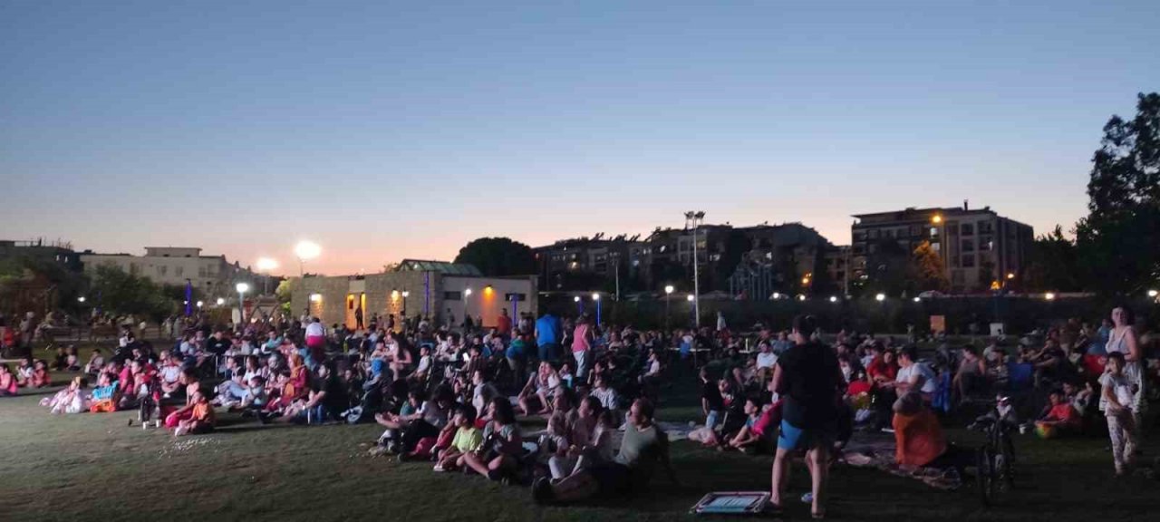 Aydın Büyükşehir Belediyesi Tekstil Park’ta her akşam farklı bir etkinlik düzenliyor