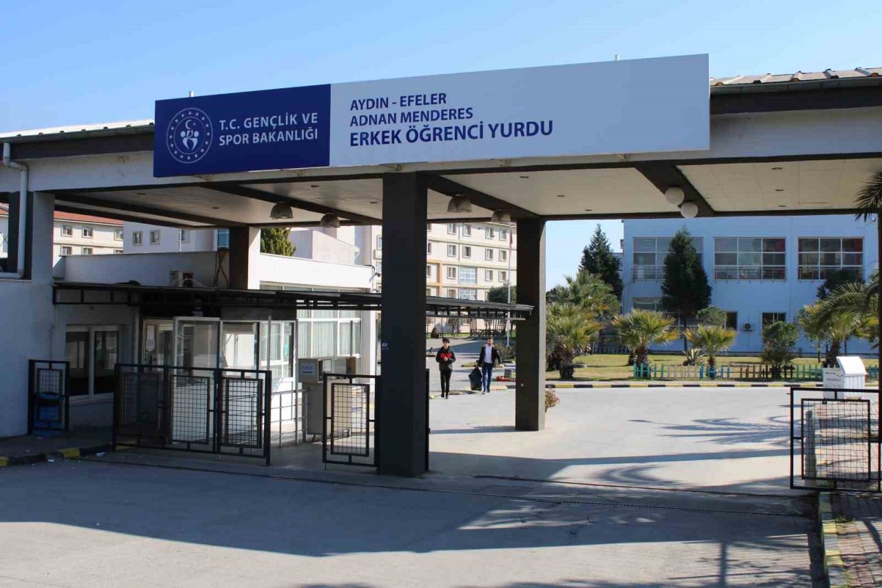 Aydın’da depremzedelerin bıraktığı notlar duygulandırdı