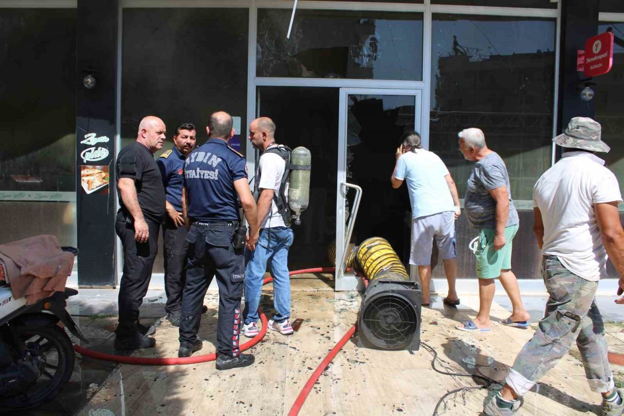İtfaiyenin hızlı müdahalesi ile yangın büyümeden söndürüldü