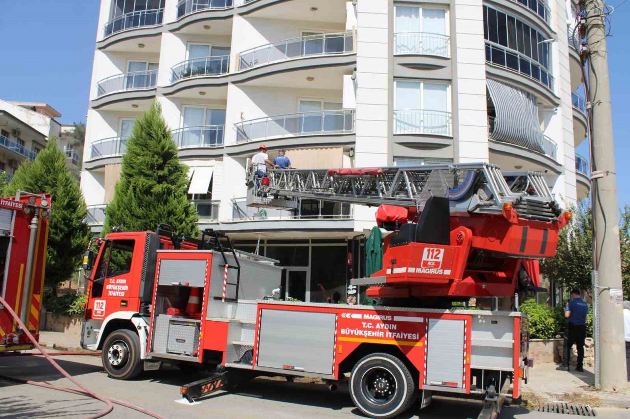 İtfaiyenin hızlı müdahalesi ile yangın büyümeden söndürüldü