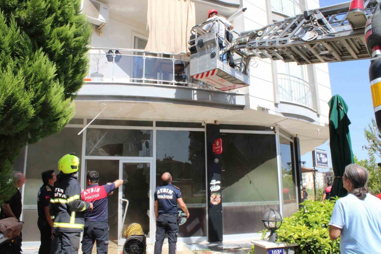 İtfaiyenin hızlı müdahalesi ile yangın büyümeden söndürüldü