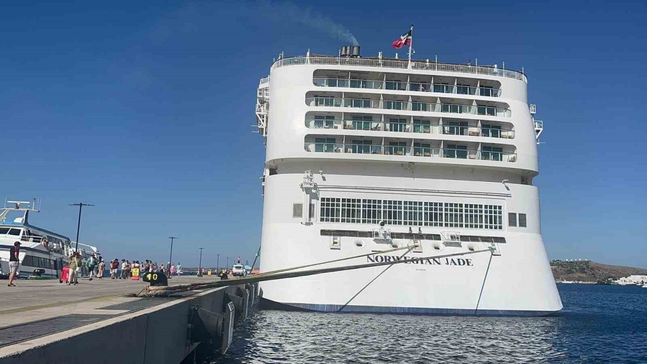 Bodrum’da kruvaziyer turizmi sürüyor