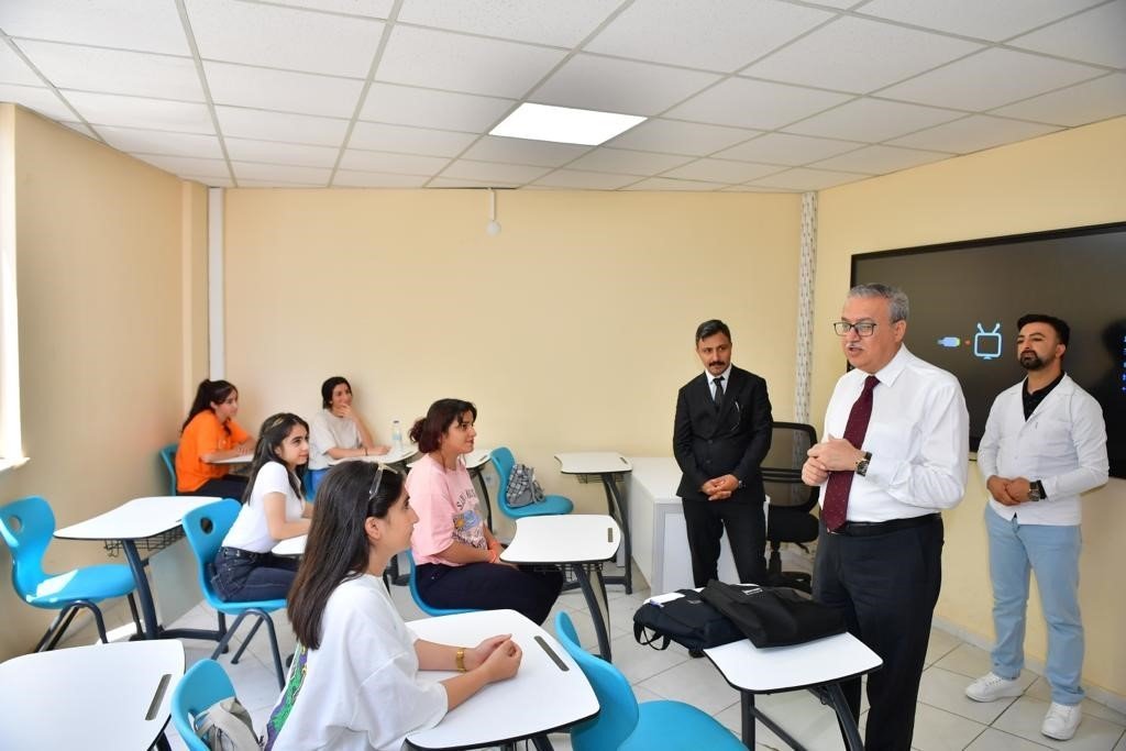 Diyarbakır’ın yeni eğitim ve teknoloji merkezi açıldı
