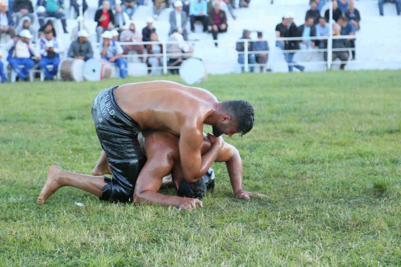 17. Edremit Şehit Hamdibey Güreşleri’ne hazır