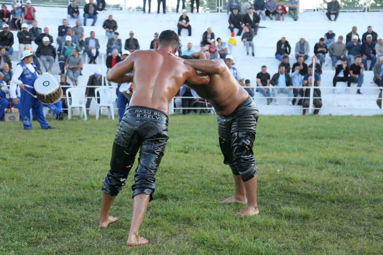 17. Edremit Şehit Hamdibey Güreşleri’ne hazır