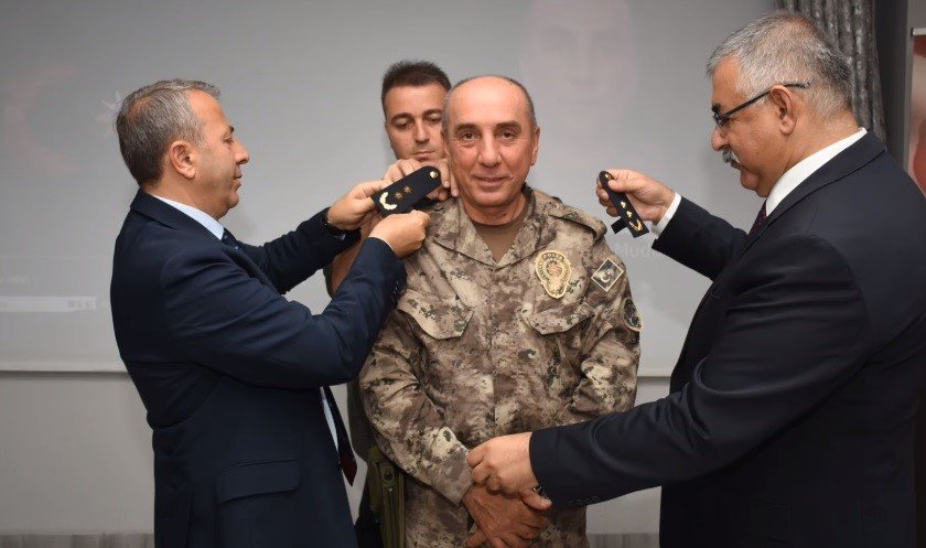 Erzincan emniyeti rütbe terfi töreni düzenledi