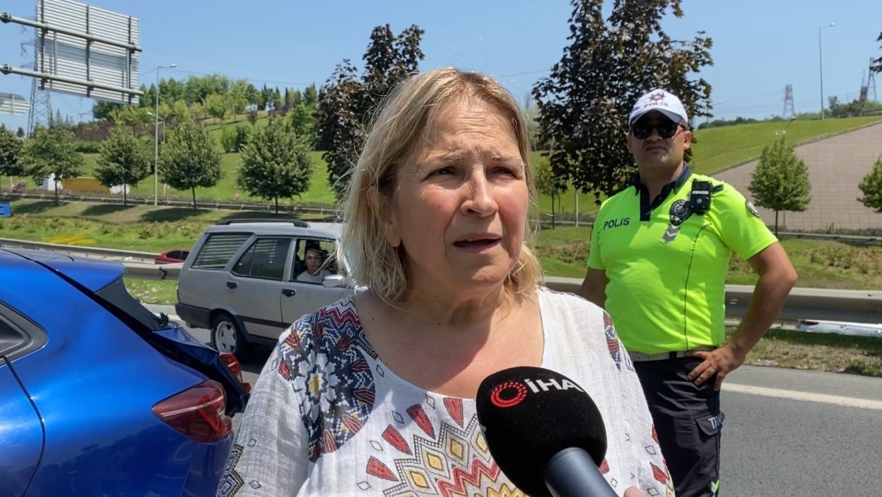 Eyüpsultan’da hafriyat kamyonu otomobile çarptı: 86 yaşındaki kadın araçta sıkıştı