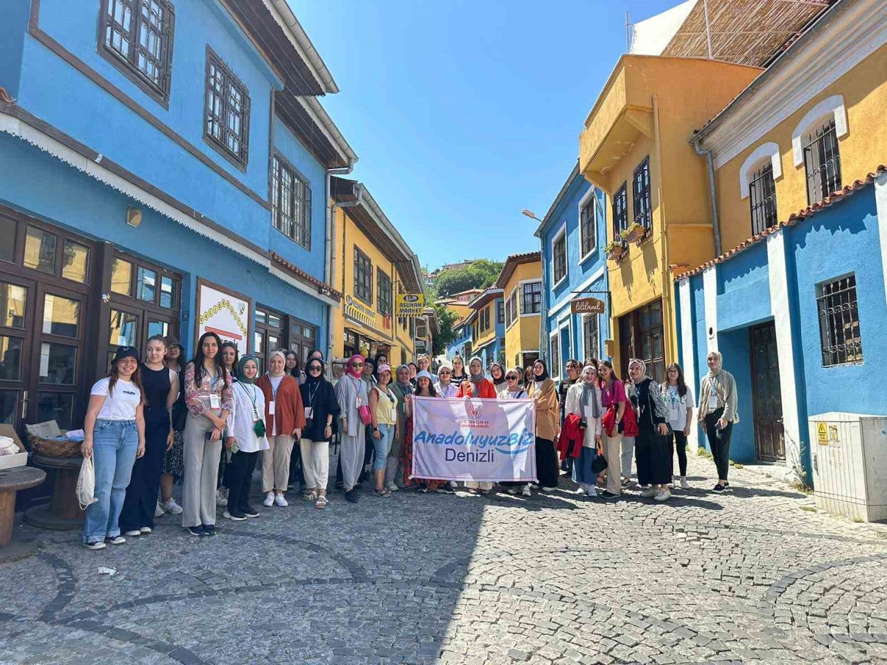 Gençler ’Biz Anadoluyuz’ projesiyle Denizli’yi gezdi