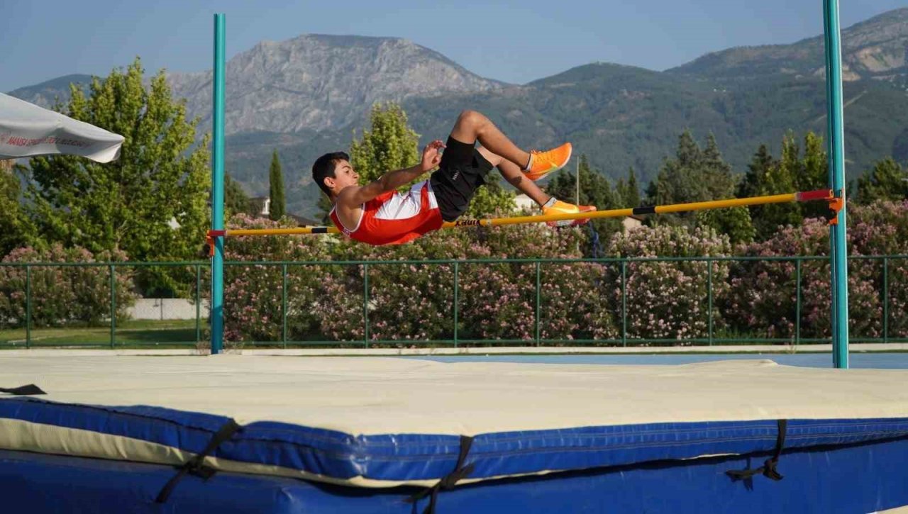 Anadolu Yıldızlar Ligi Atletizm Yarı Final müsabakaları tamamlandı