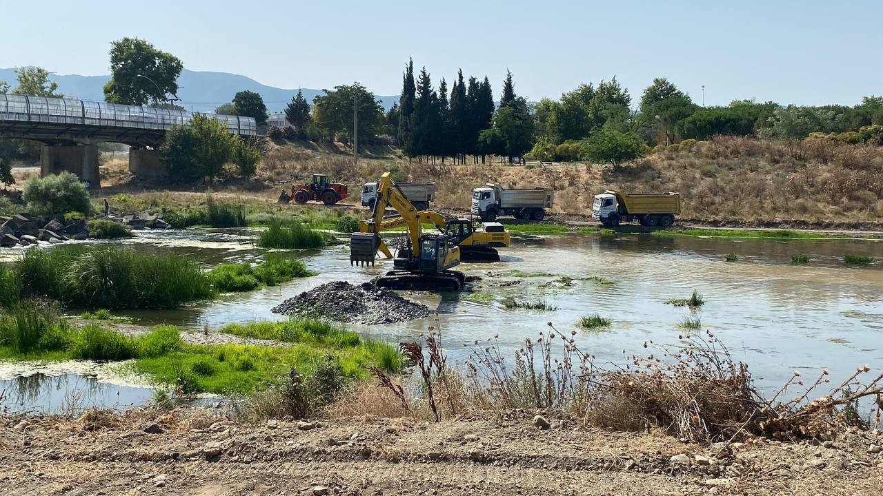 Gönen Çayı ıslah çalışmaları başladı
