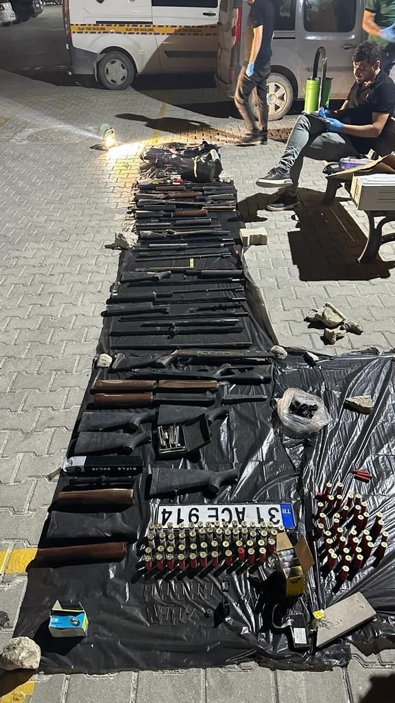 Hatay’da asayiş uygulamalarında 35 kişi tutuklandı