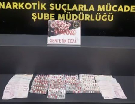 İzmir’de 57 uyuşturucu operasyonunda 27 tutuklama