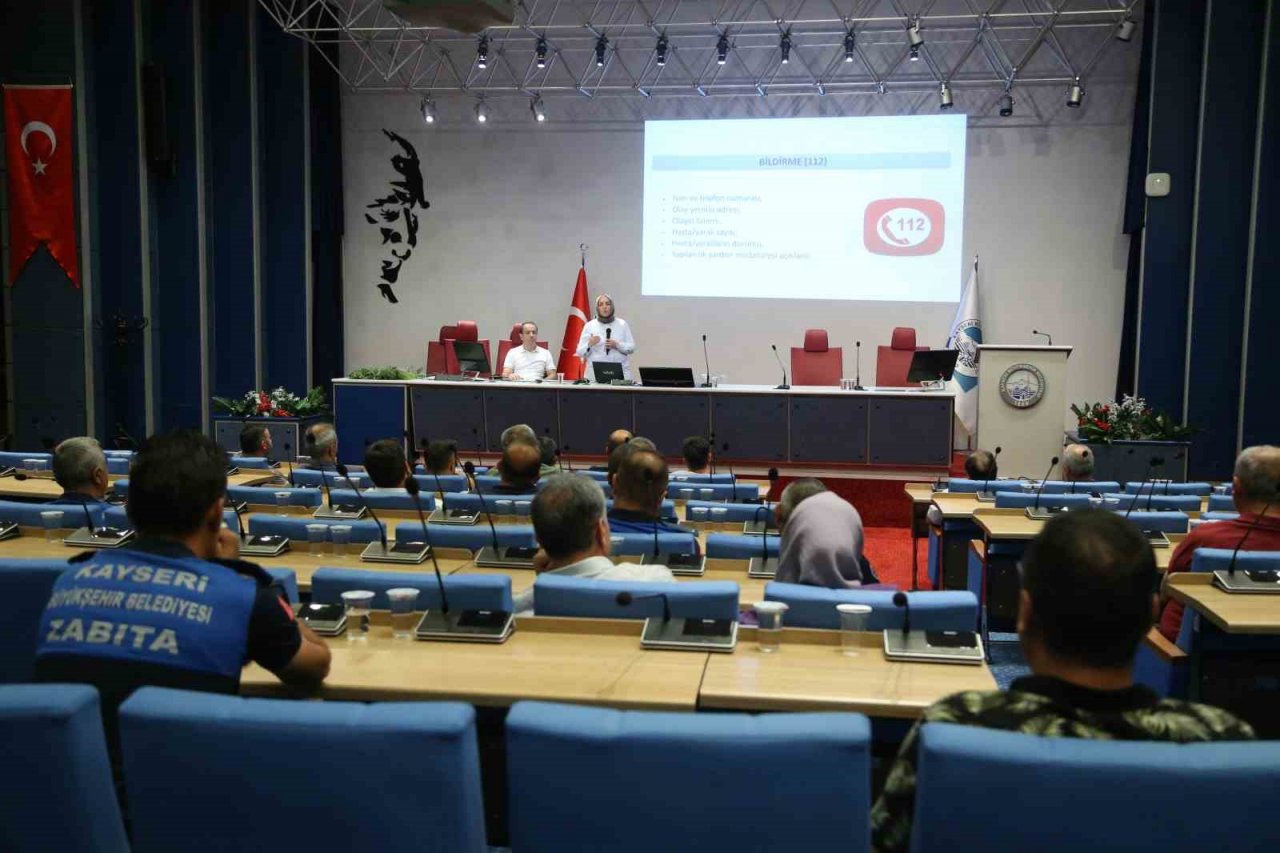 Büyükşehir personeline temel ilkyardım eğitimi