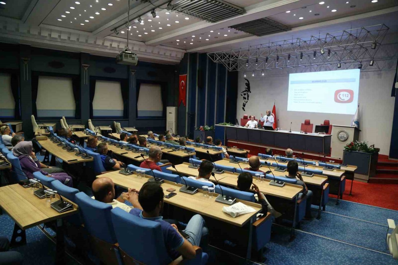 Büyükşehir personeline temel ilkyardım eğitimi