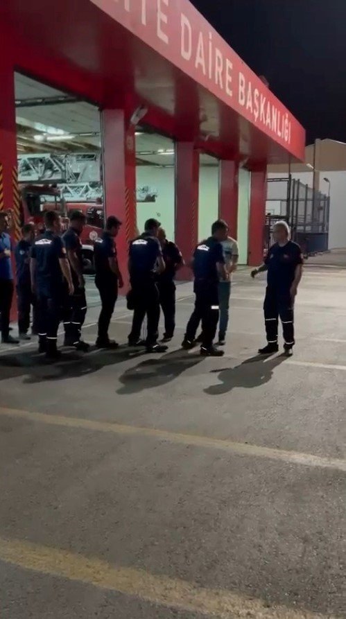 Kayseri itfaiyesinden Antalya’daki yangın söndürme çalışmalarına destek