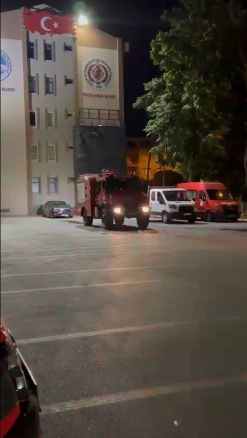 Kayseri itfaiyesinden Antalya’daki yangın söndürme çalışmalarına destek