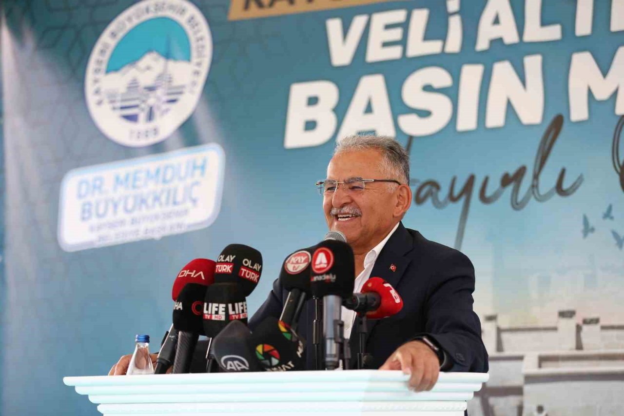 Vali Çiçek’ten Başkan Büyükkılıç’a ’vefa’ teşekkürü