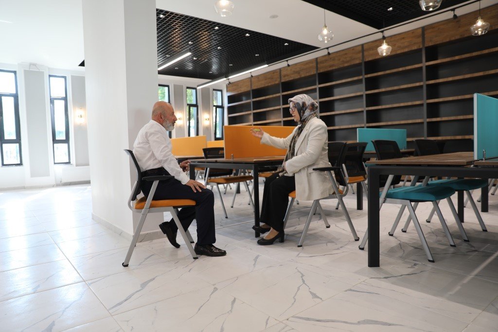 Başkan Çolakbayrakdar: "Yeni kütüphane, Kayseri için büyük bir kazanç olacak"