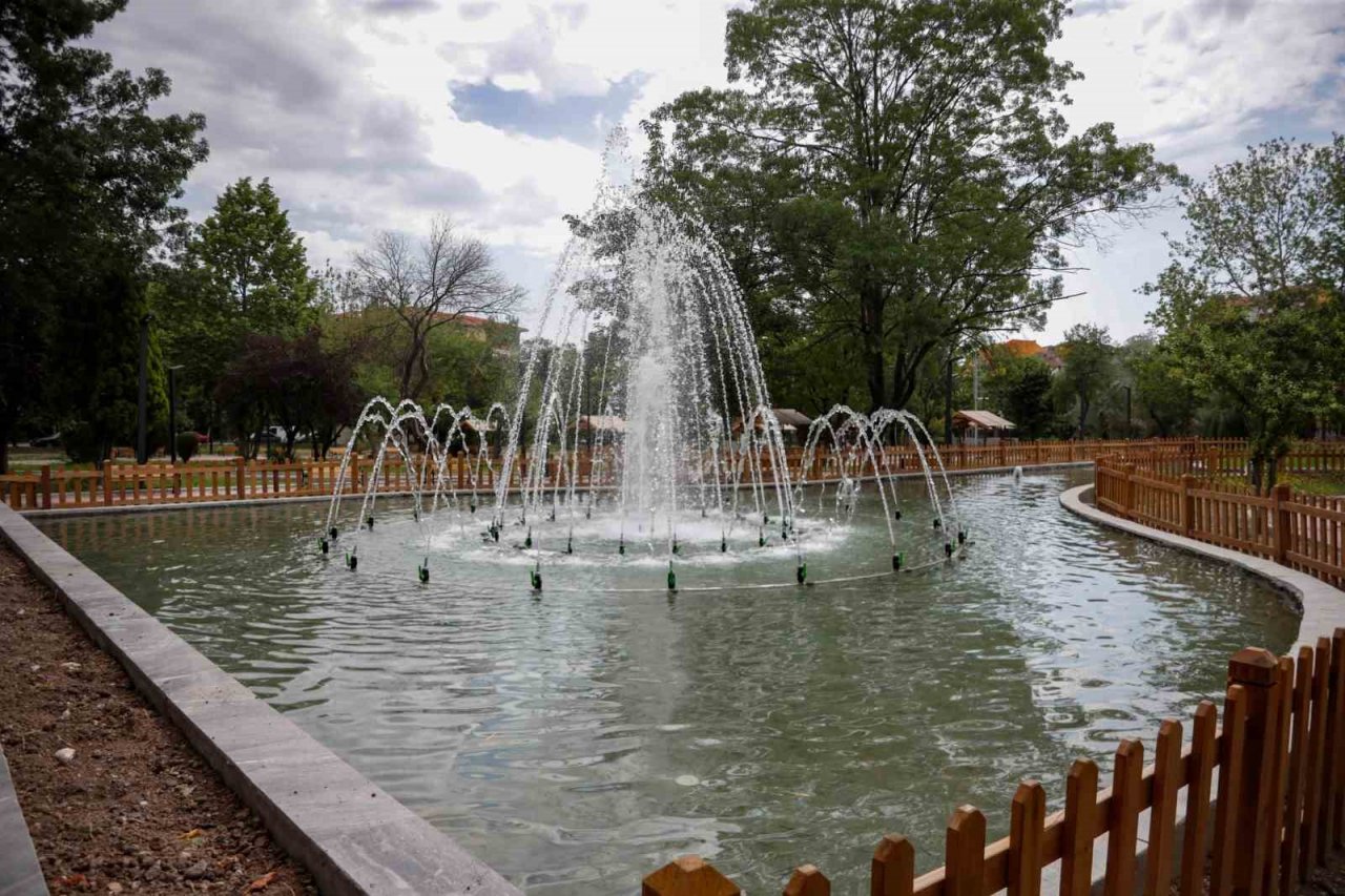 Başkan Işık: "Yenilenen Ressam Ahmet Yakupoğlu Parkı artık daha güvenli olacak"