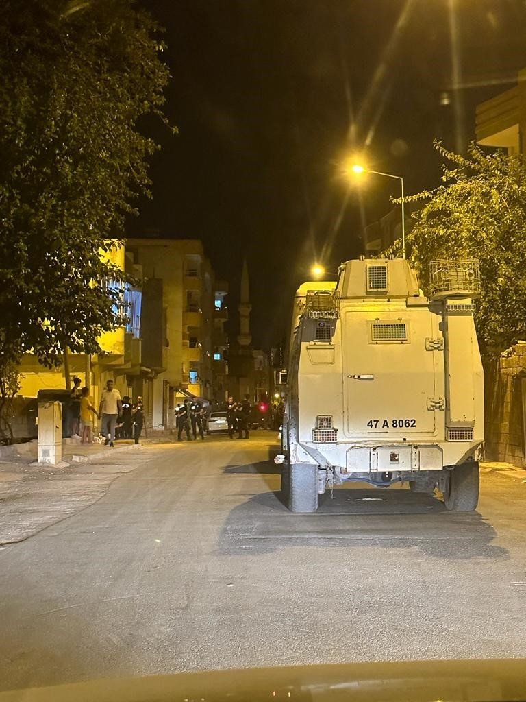 Nusaybin’de yakalanacağını anlayan teröristler kendini patlattı: 1 ölü