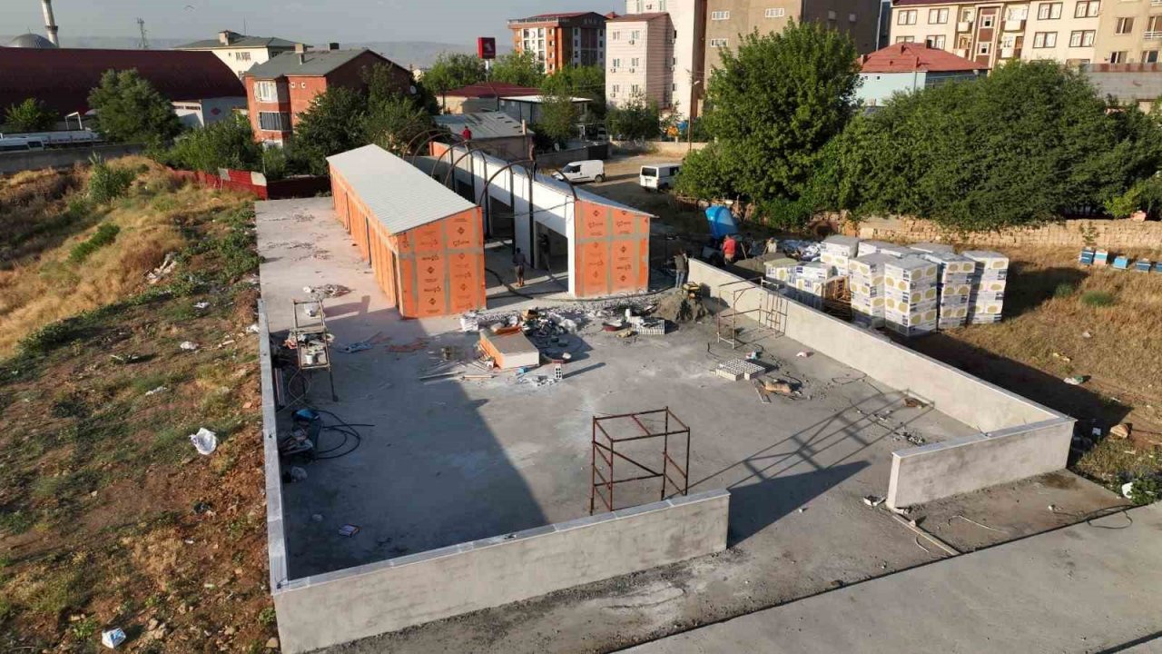 Muş’ta “Cemiyet Sokak Çarşısı” yapıldı