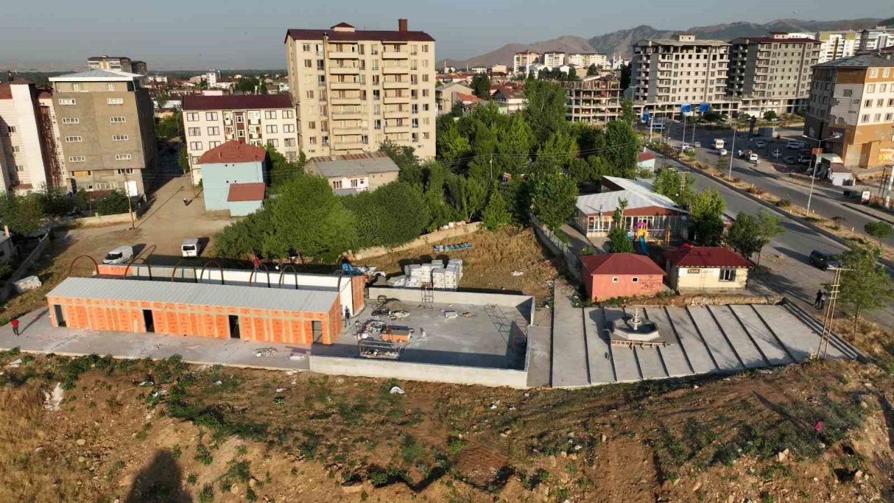 Muş’ta “Cemiyet Sokak Çarşısı” yapıldı