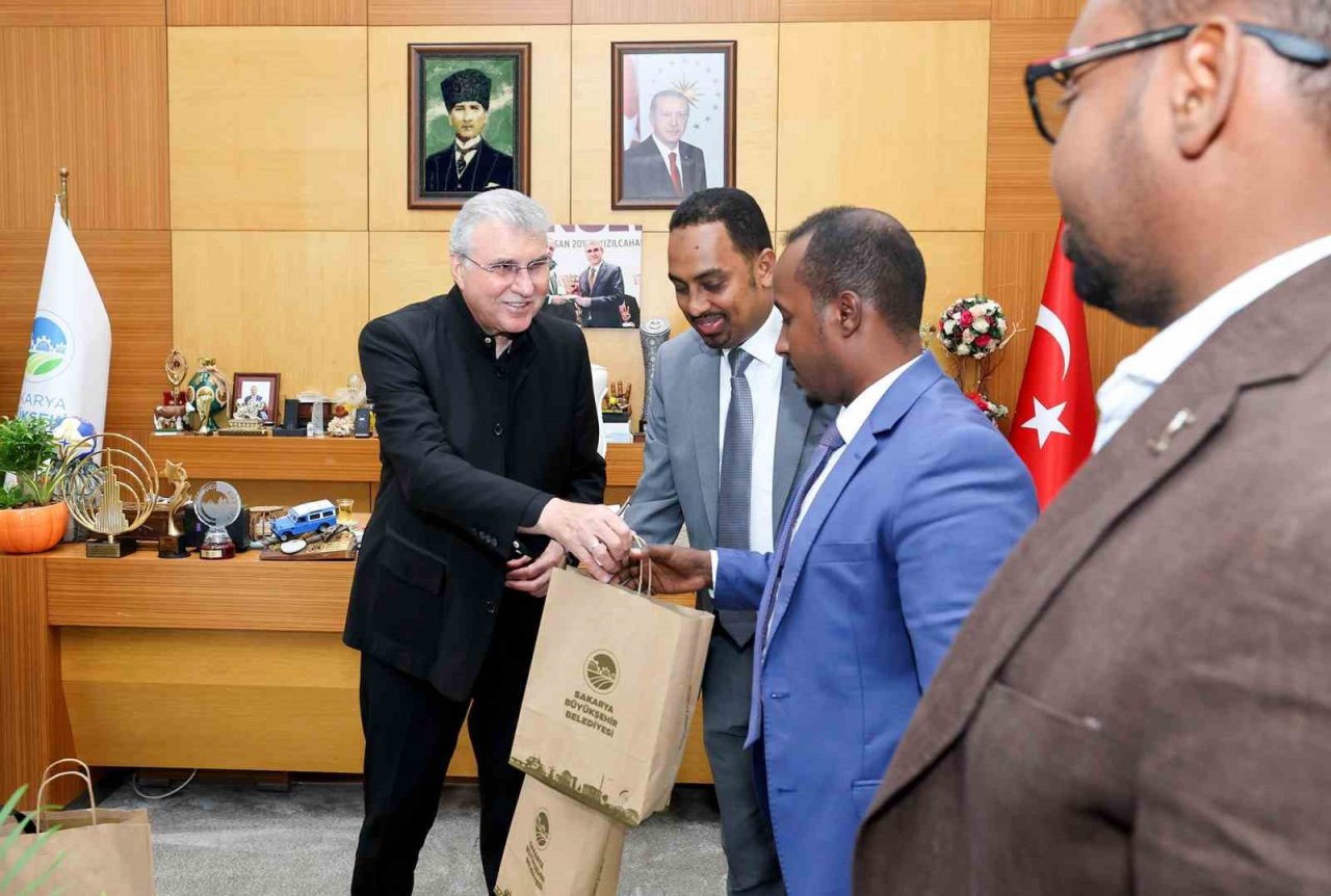 Başkan Yüce: “Modern dünyanın gelişmiş şehirleri olma yolunda birlikte çalışacağız”