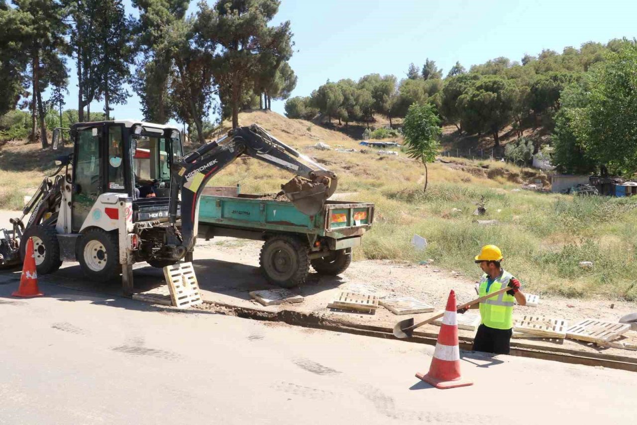 MASKİ’den Salihli’de ızgara temizliği