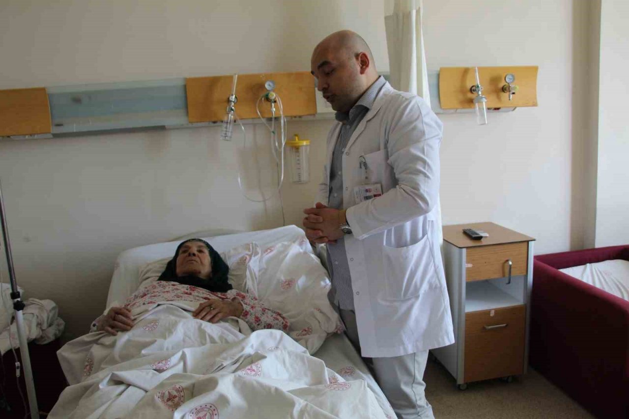 Şırnak’ta ilk kez kapalı tip varis ameliyatı yapıldı: 82 yaşındaki hasta sağlığına kavuştu