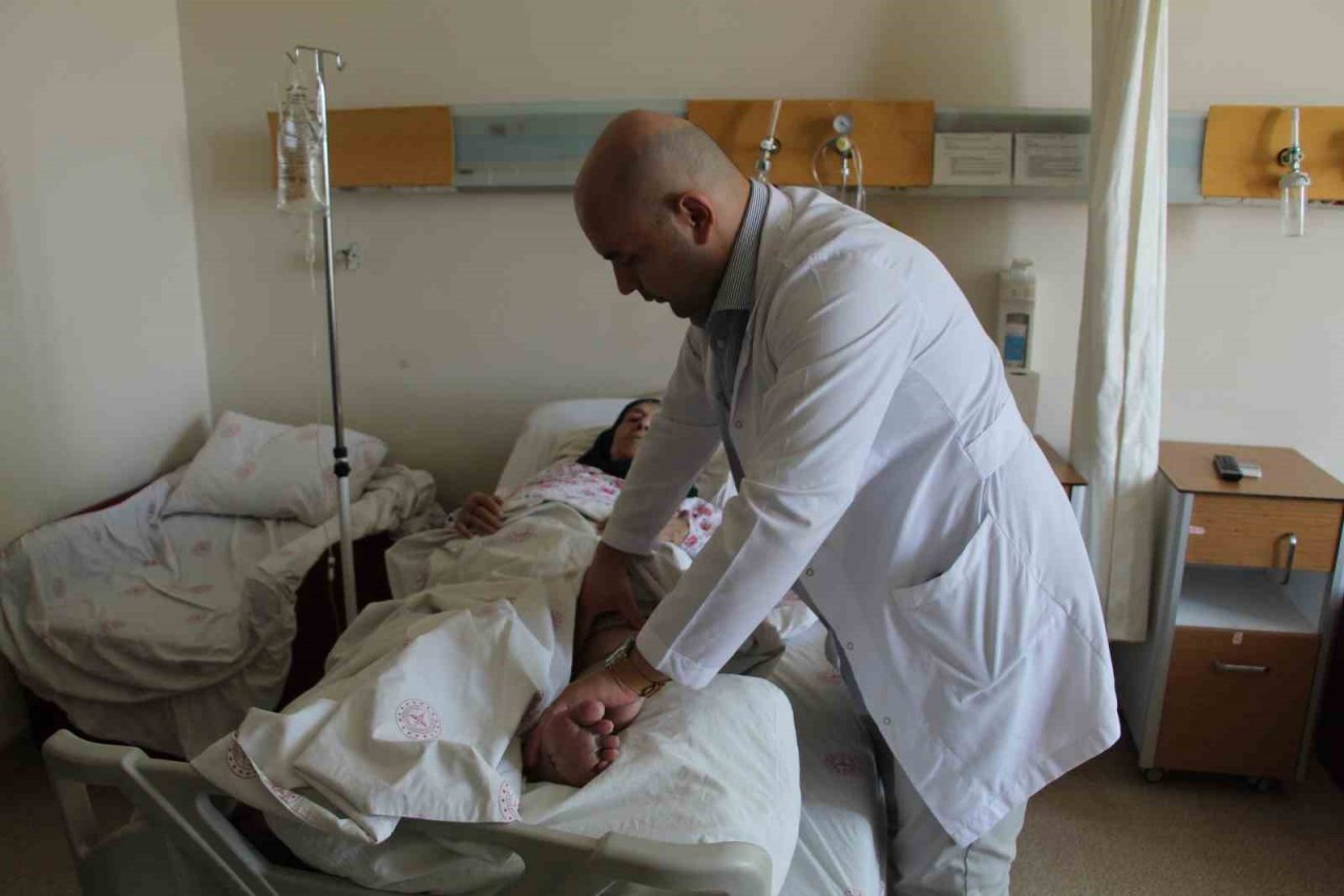 Şırnak’ta ilk kez kapalı tip varis ameliyatı yapıldı: 82 yaşındaki hasta sağlığına kavuştu