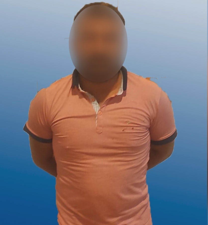 Birlikte alkol içme teklifini reddettiği akrabasını bıçakla katletti