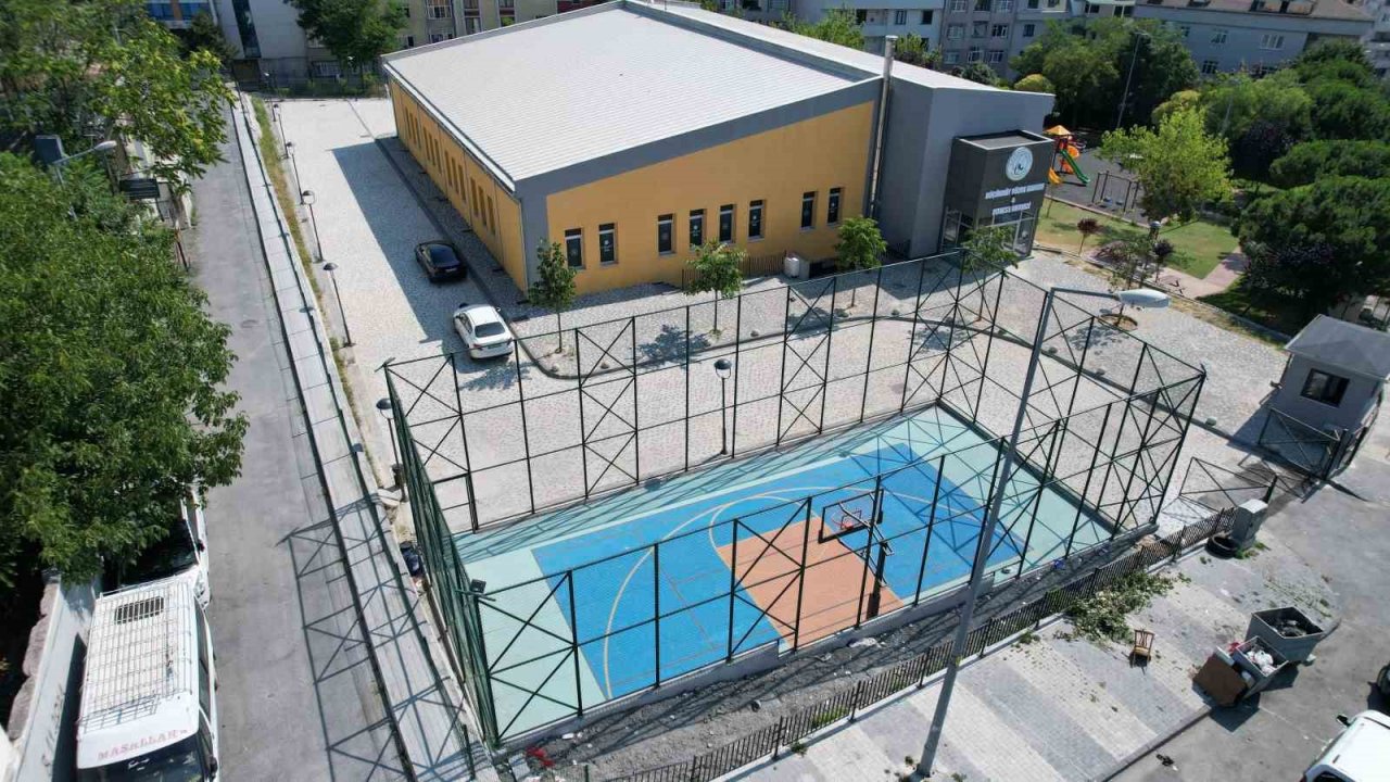 Gaziosmanpaşa 15 yeni spor sahasına kavuşuyor