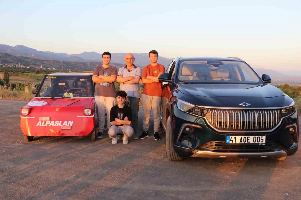 Alpaslan’ın kaşiflerin, TOGG heyecanı