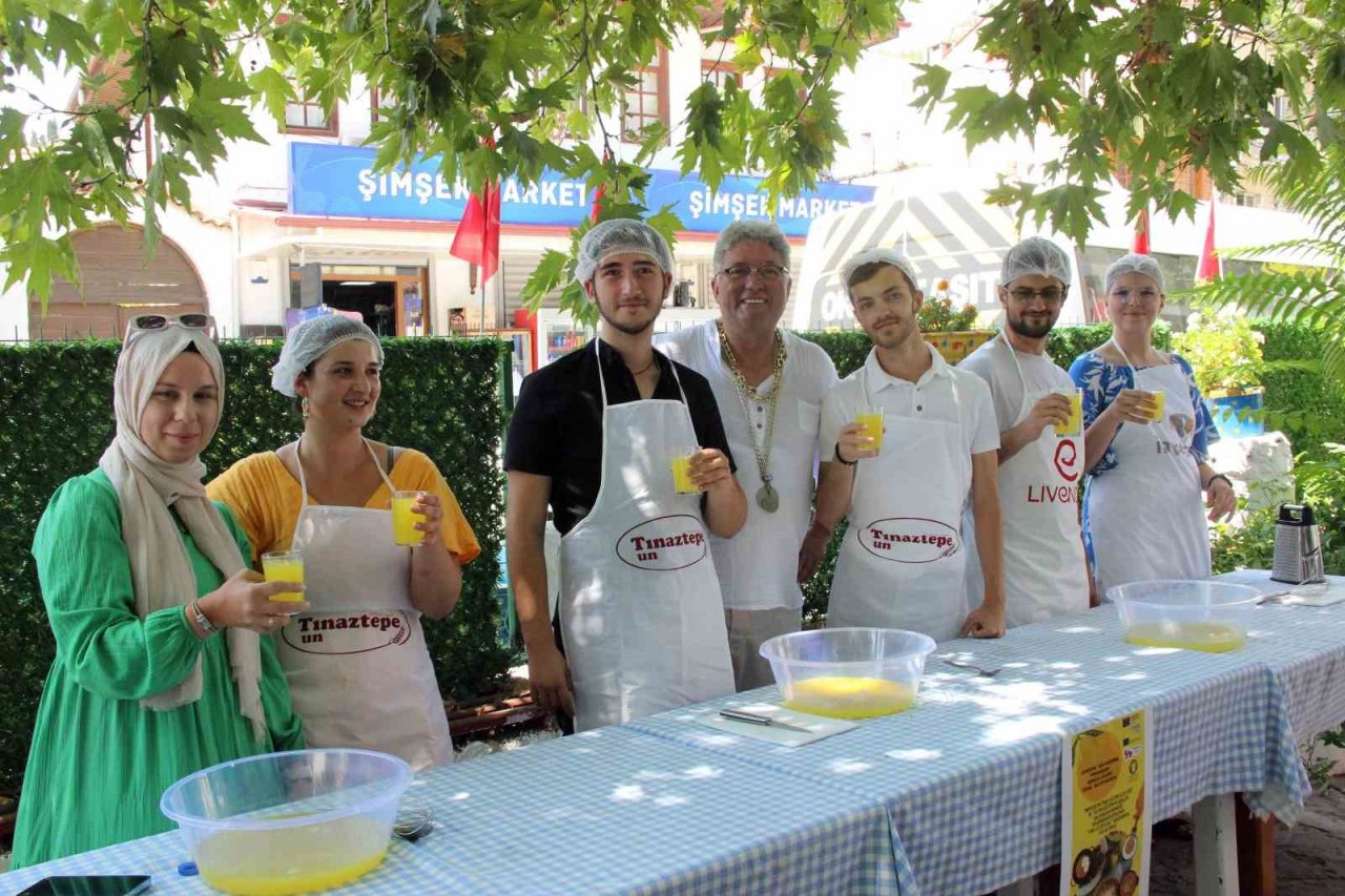 Yabancı öğrenciler Türk kahvesi ve limonata yapımı yarışmasına katıldı