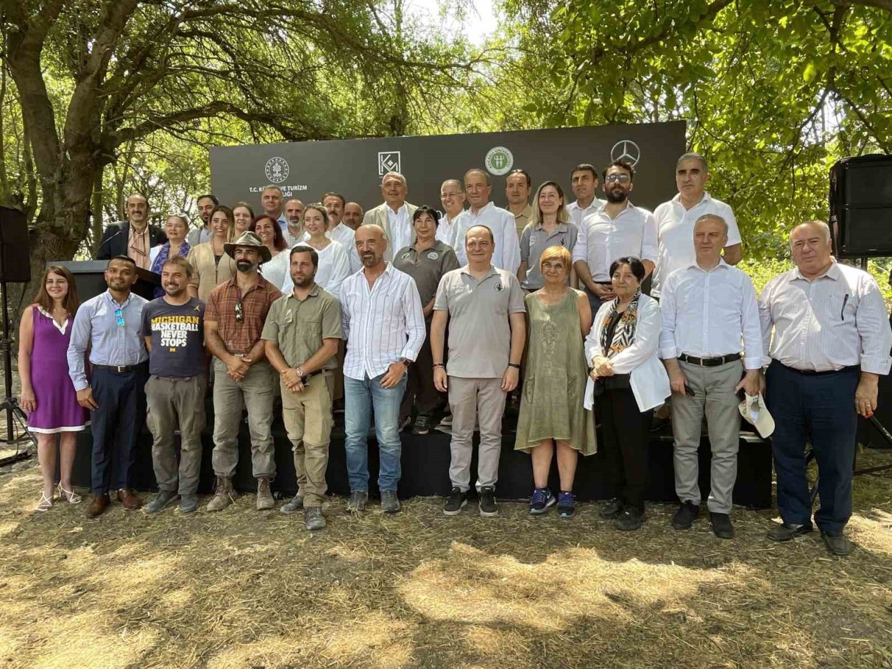 Bathonea Antik Kenti kazı çalışmalarının devamlılığı için imza töreni gerçekleştirildi