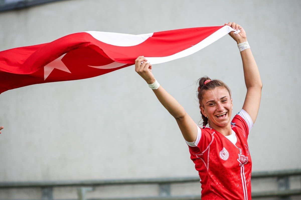 Tarihi başarıda Körfezli kızların payı büyük oldu