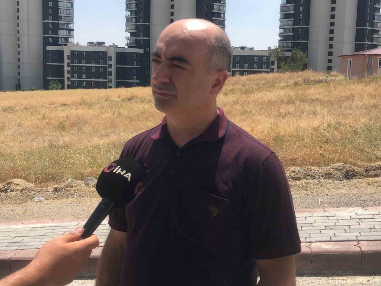 Köpeklerin saldırdığı 13 yaşındaki çocuk ölümden döndü