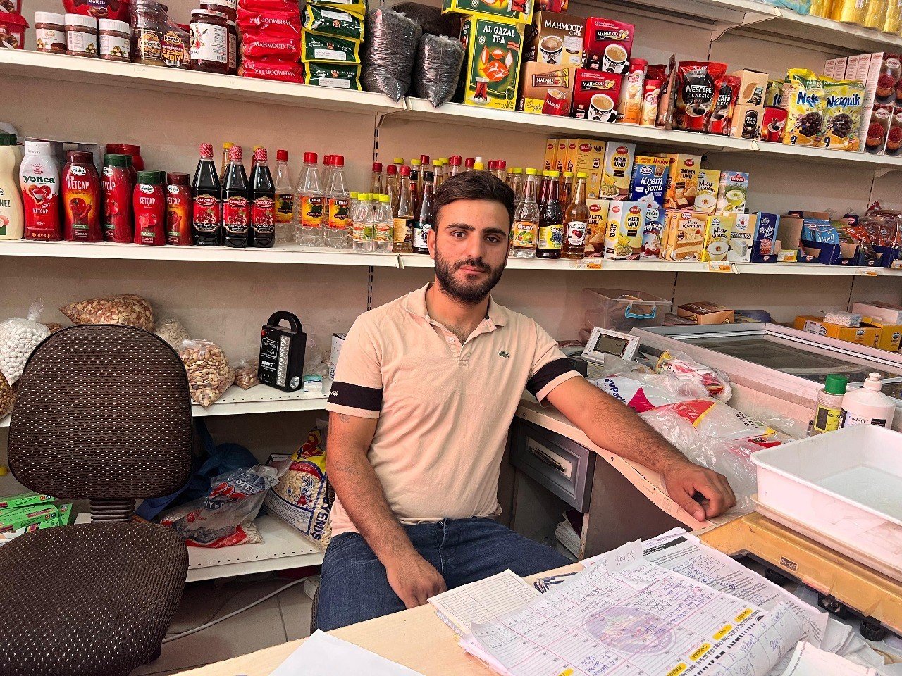 Nusaybin’de ayakkabı ve telefon hırsızları güvenlik kamerasına yansıdı