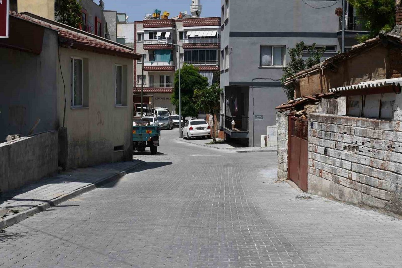 Davutlar’da üstyapı çalışmaları aralıksız devam ediyor