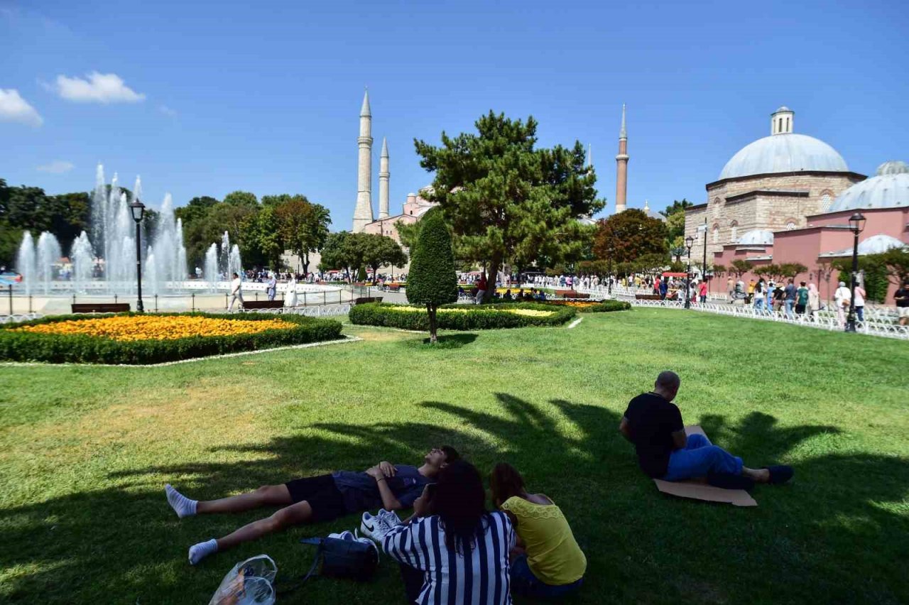 İstanbul’da termometreler 41 dereceyi gördü