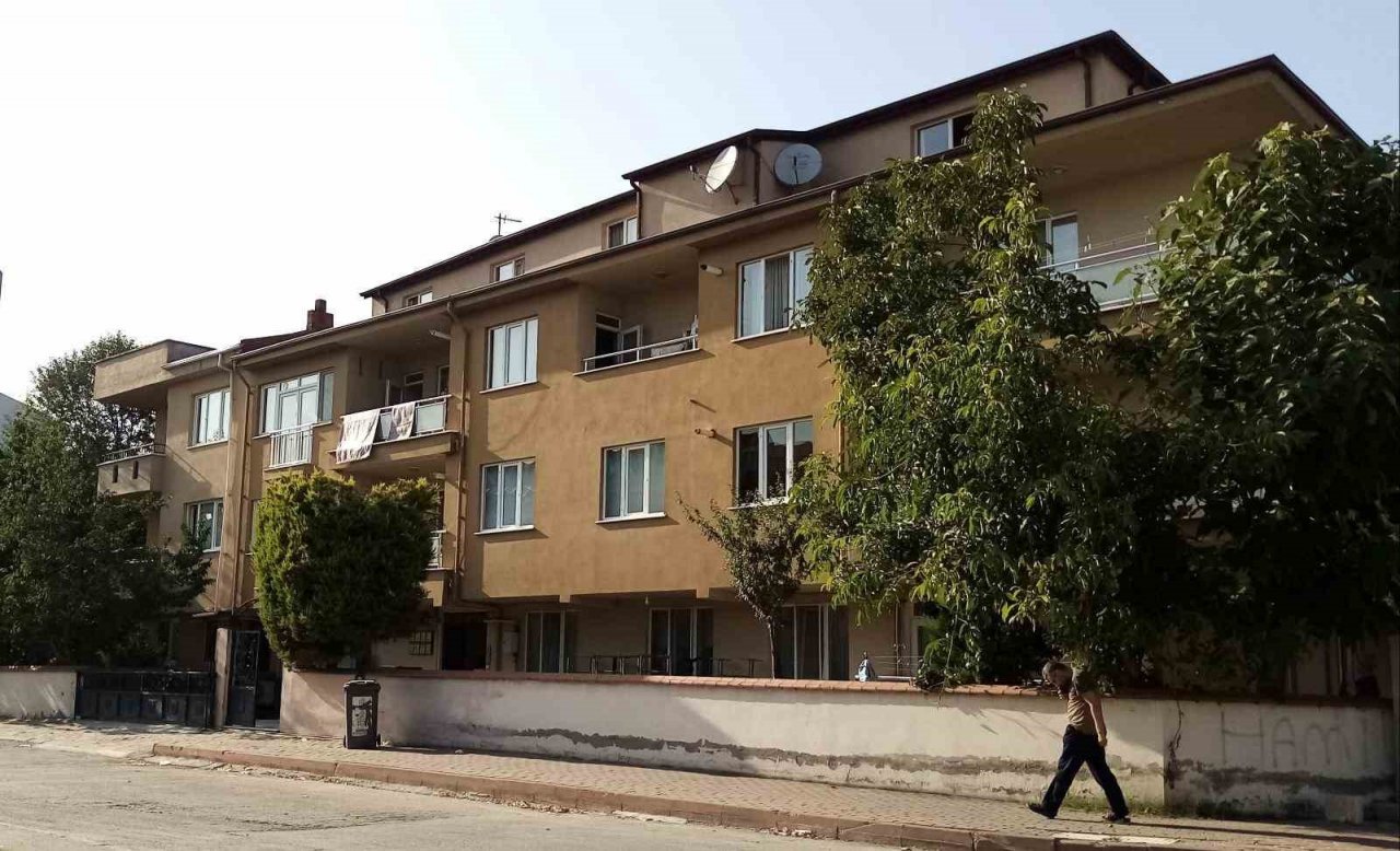 5 yaşındaki çocuk duvardan düşerek yaralandı